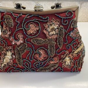 Elegant Beaded Evening Clutch